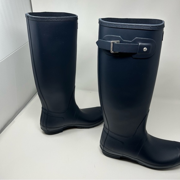 HUNTER Navy Original Tall Rainboots Size 8 &10 Available Brand New - Picture 8 of 8